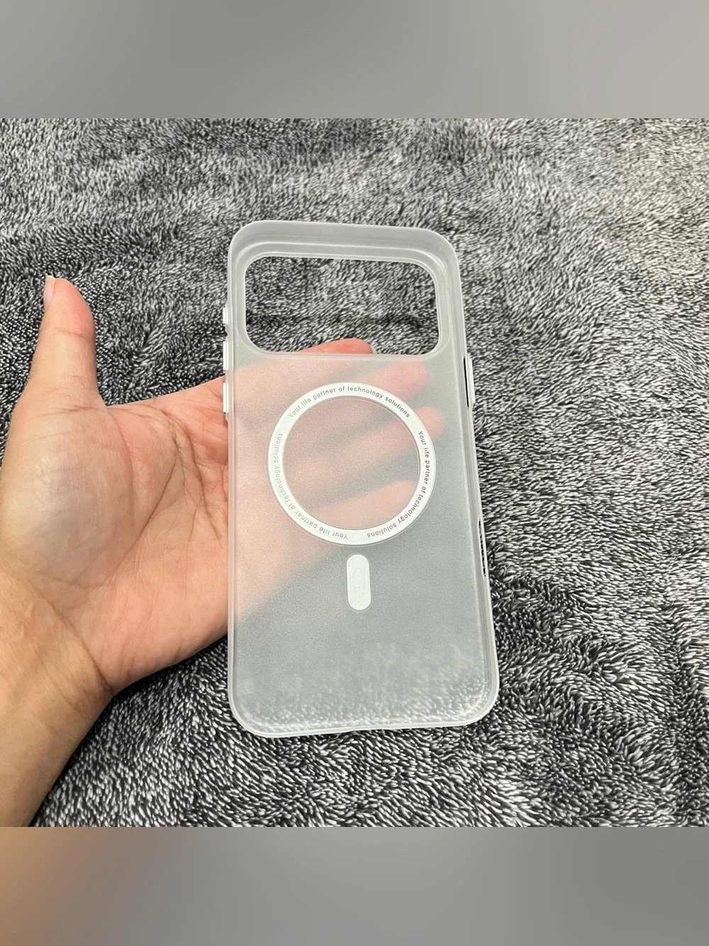 Iphone 17 Pro Max ultra thin magnetic  phone case